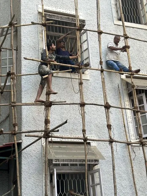Exterior scaffolding for building painting